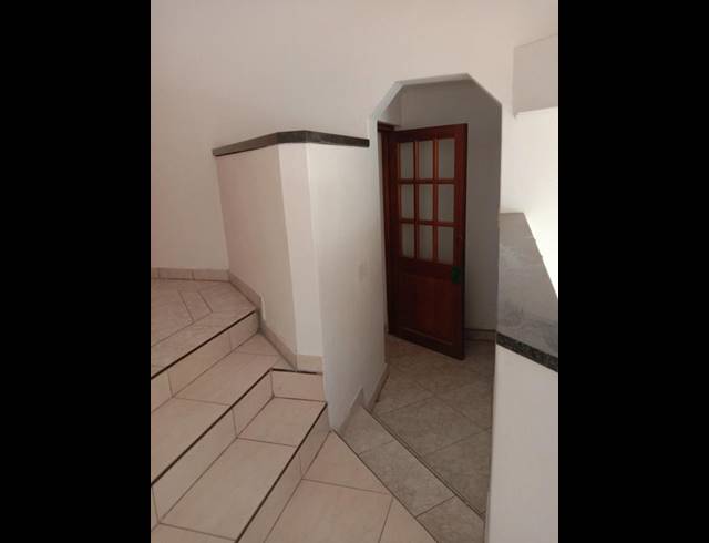 6 BEDROOM HOUSE FOR SALE IN SILVERTON